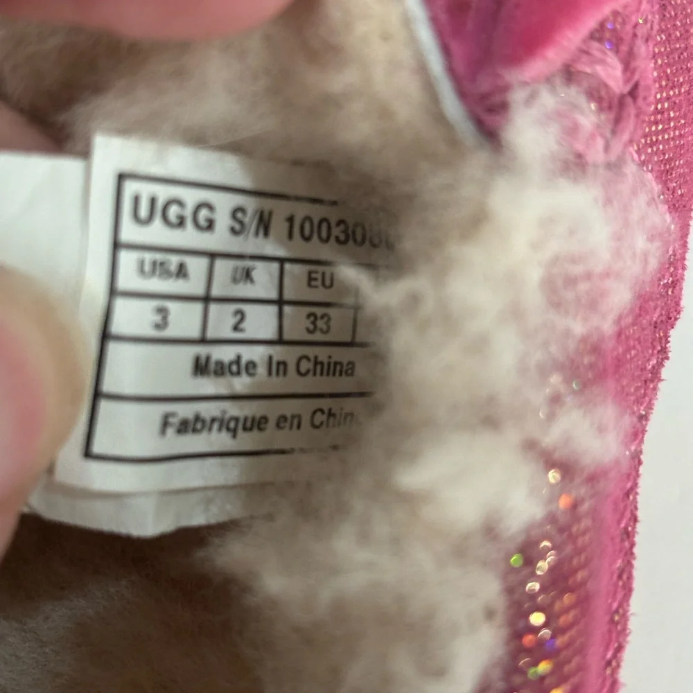 UGG Sz 3 Glittery Pink Bow Sheepskin Lined Moccasins